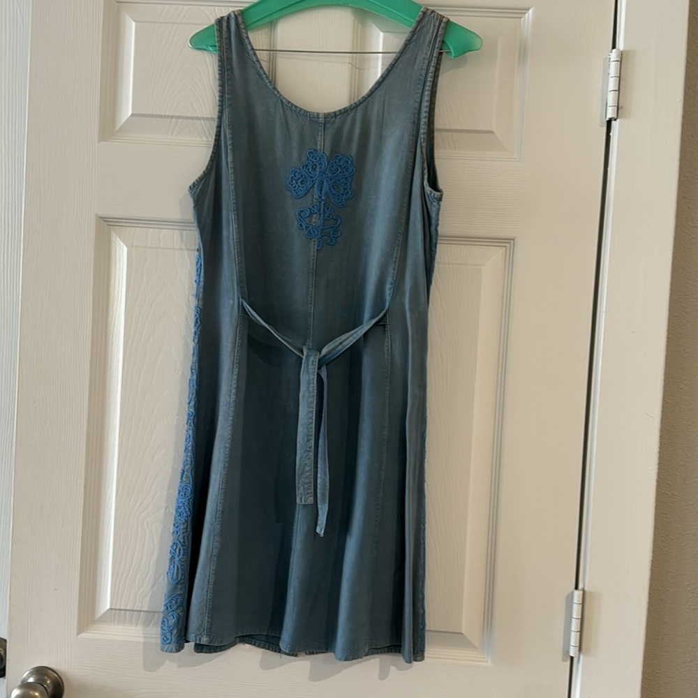 Denim like embroidered sleeveless dress with buttons down front. - Picture 4 of 4